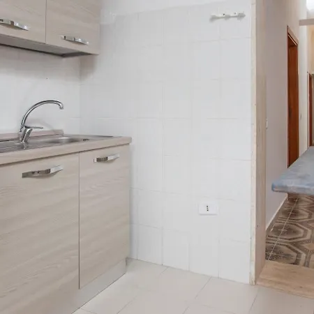 Casa Dino Con Accesso Diretto Di *