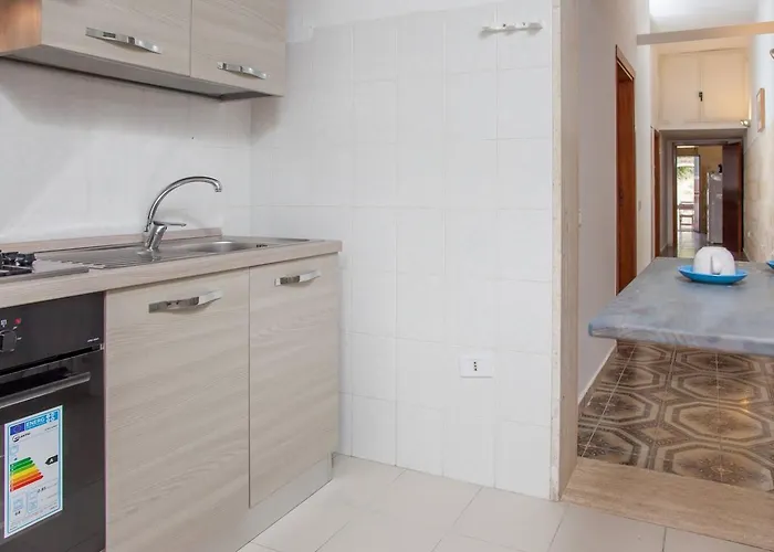 Casa Dino Con Accesso Diretto Di *