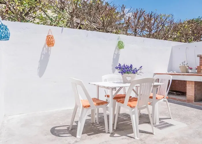 Casa Dino Con Accesso Diretto Di *